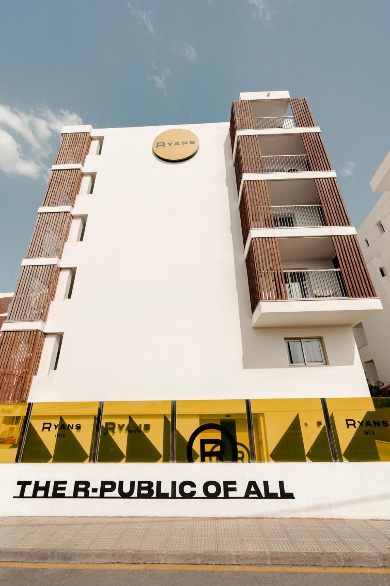 Ryans Ibiza Apartments - Only Adults Экстерьер фото